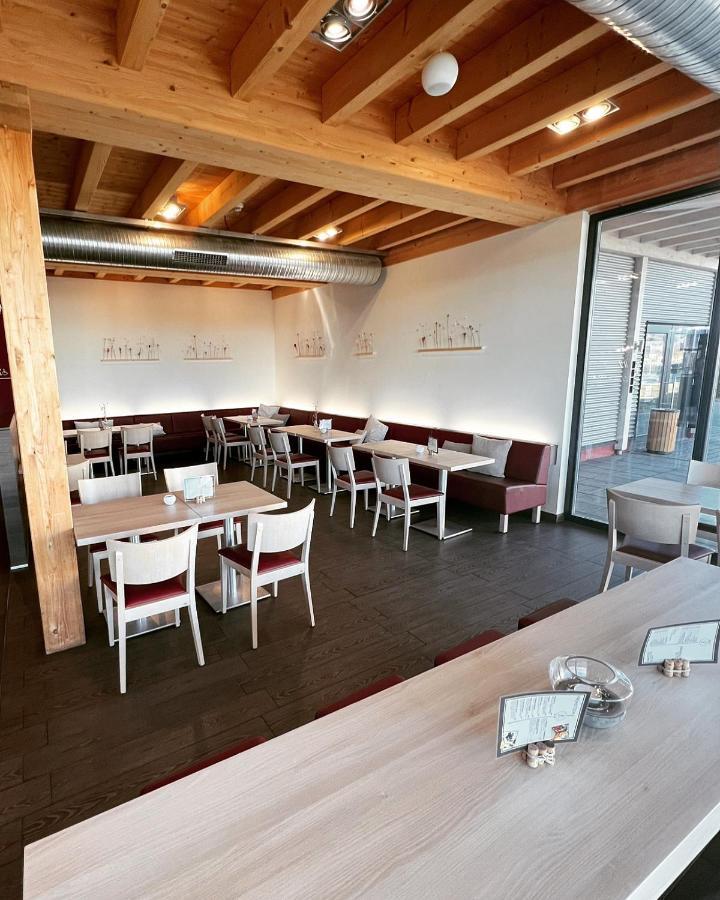 Auszeit Cafe & Hotel Oberwornitz Exterior foto